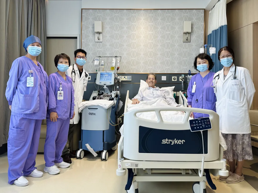 Jiahui International Cancer Center team with the first foreign patient to undergo CT041 solid tumor CAR-T apheresis